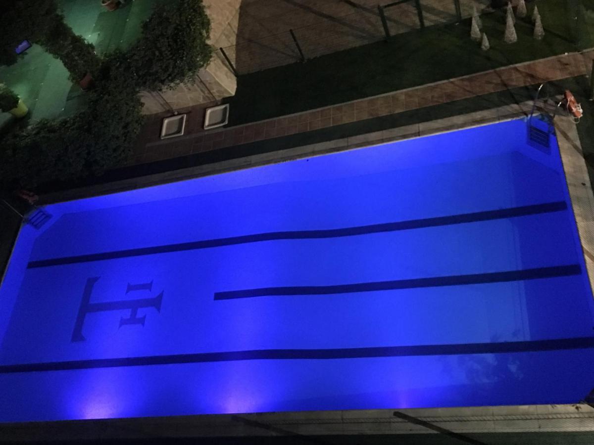托雷斯i酒店 维拉纽瓦德奥佐 外观 照片